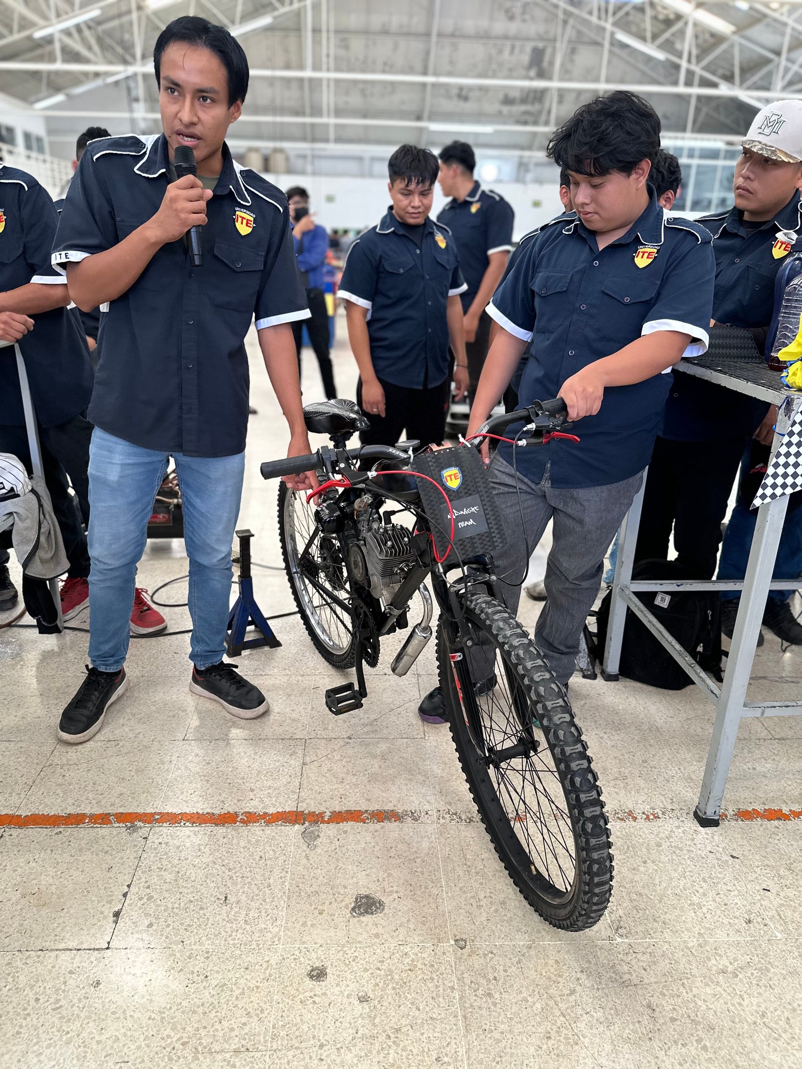 Demostración de innovación estudiantil en ITE EXPO 2025
