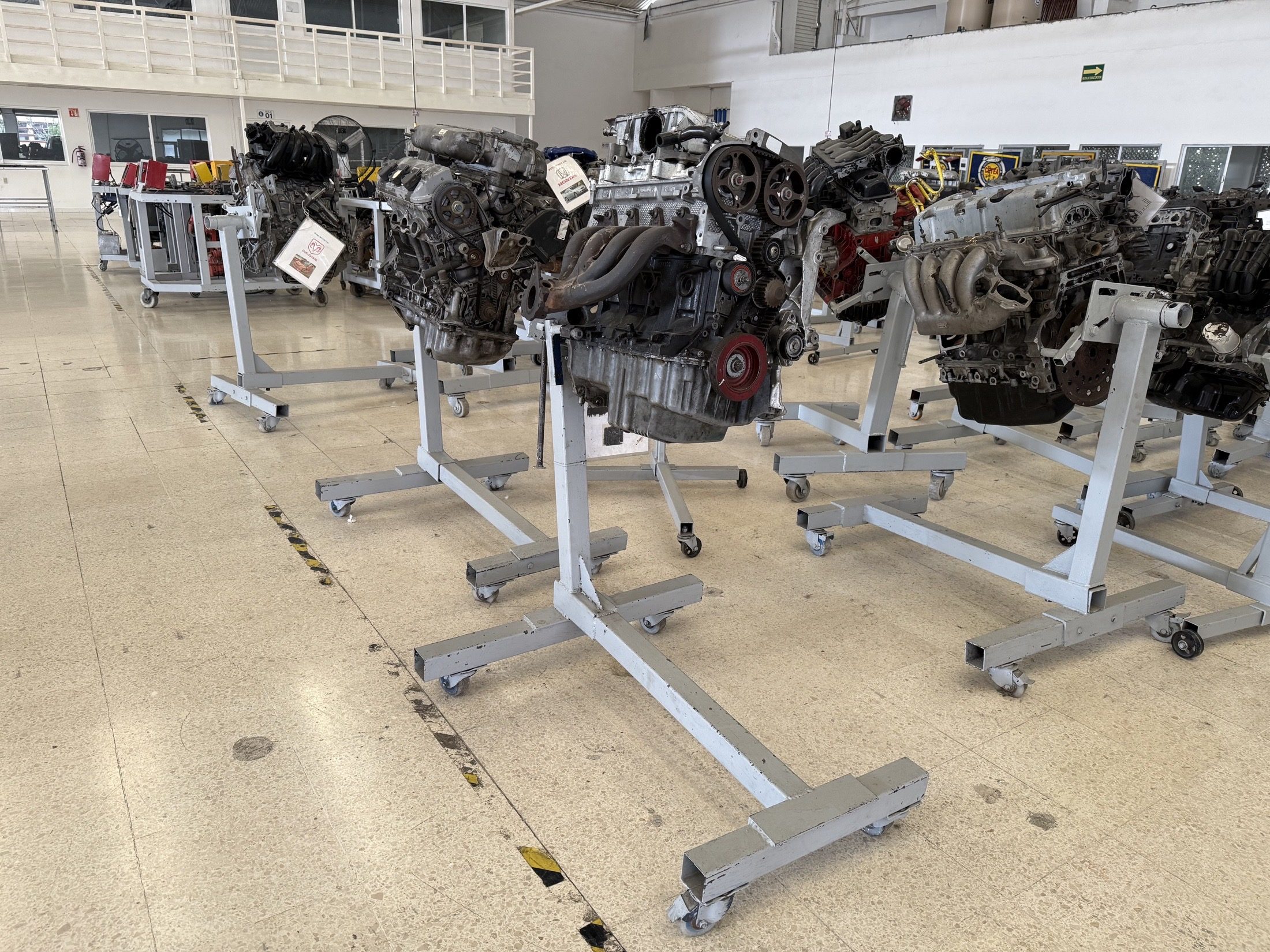 Motores disponibles para prácticas en el taller